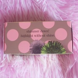 Makeup - Benefit dandelion shy beam Makeup - Benefit dandelion shy beam